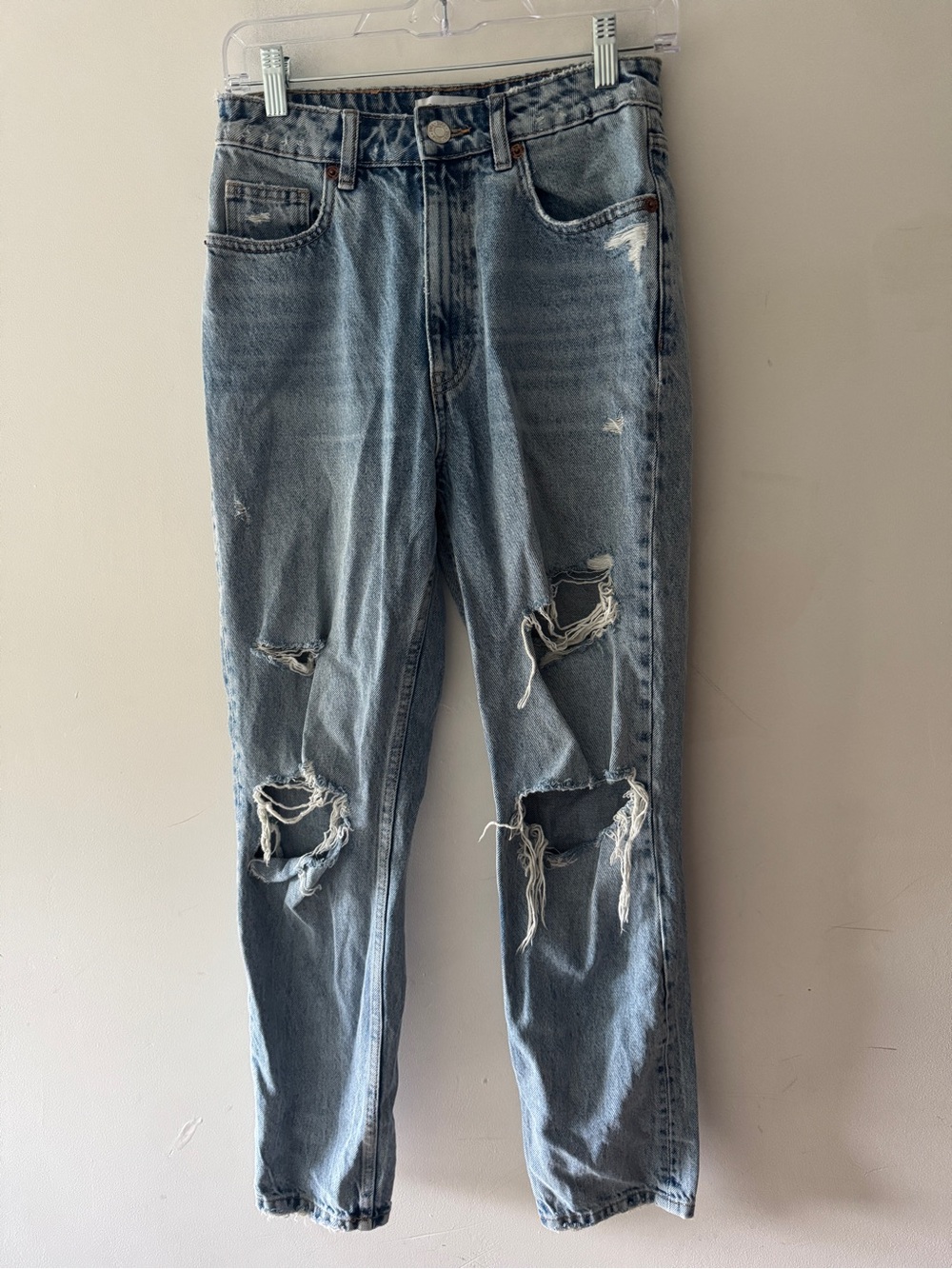 Zara High Rise Distressed Mom Jeans Size 4